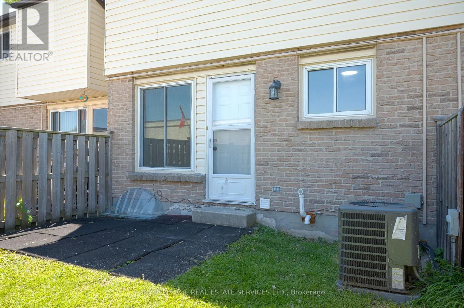 13 - 215 TRUDEAU DRIVE