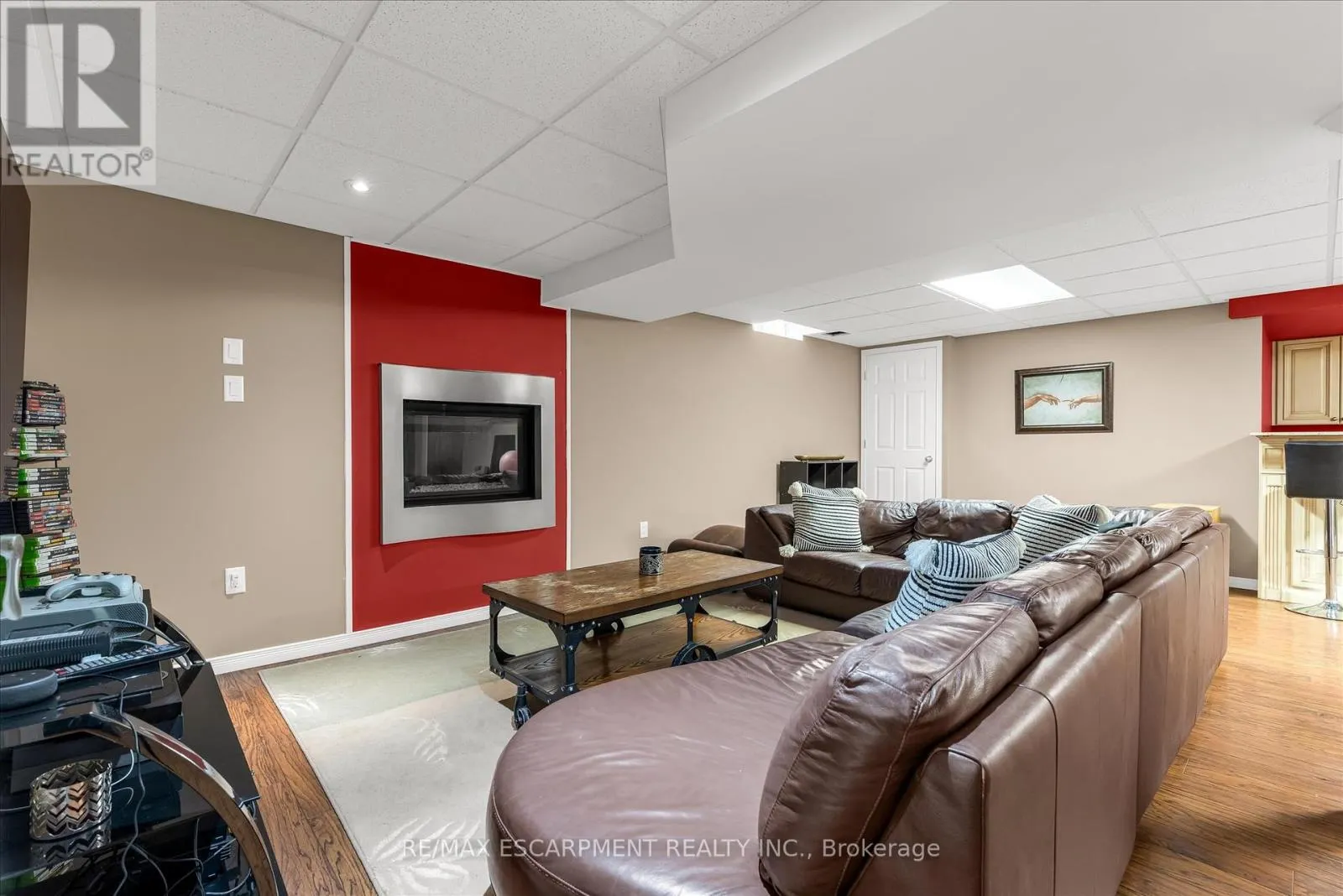 75 GATESTONE DRIVE
