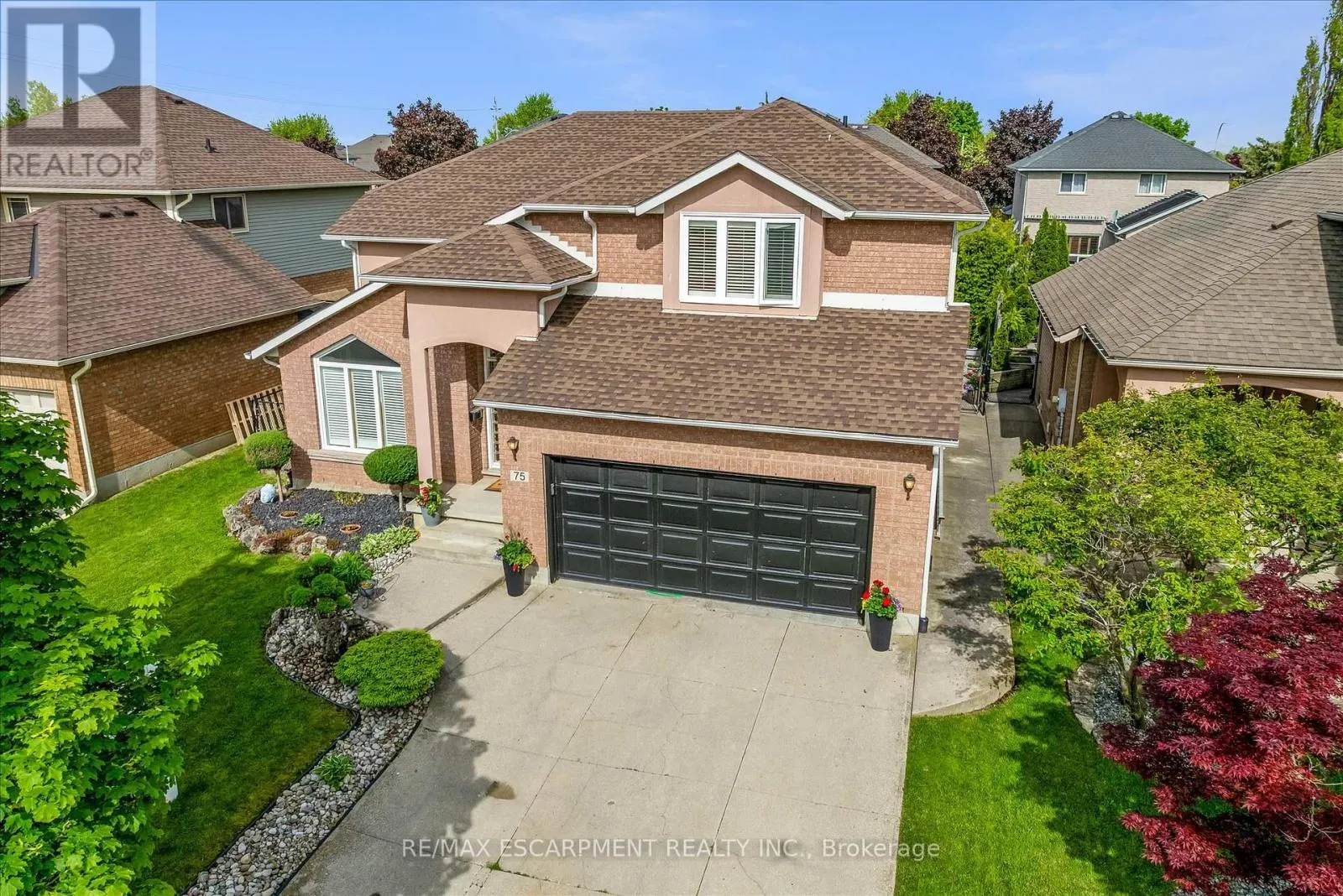 75 GATESTONE DRIVE