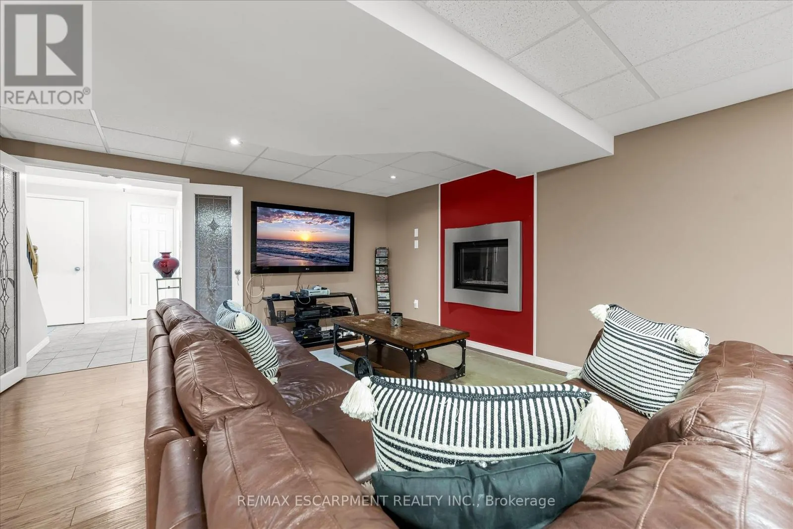 75 GATESTONE DRIVE