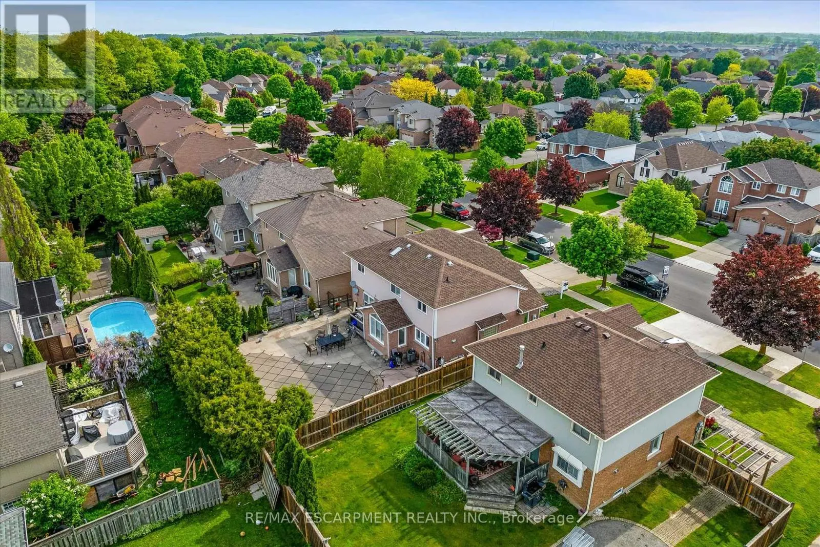 75 GATESTONE DRIVE