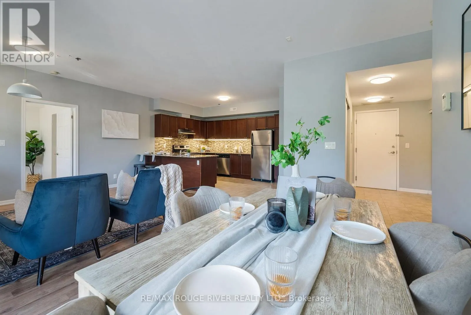 202 - 50 MILL STREET N