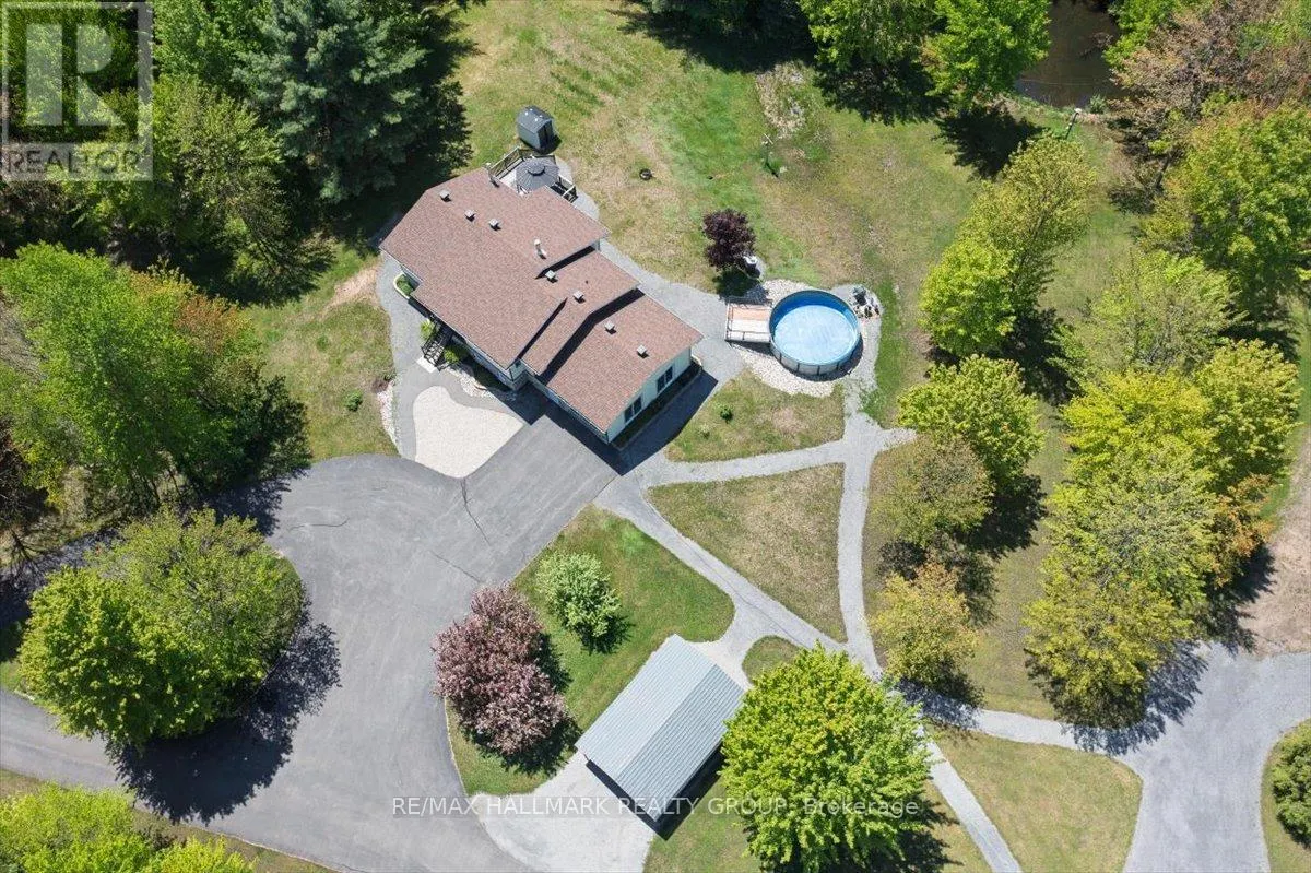 1720 DES PINS ROAD