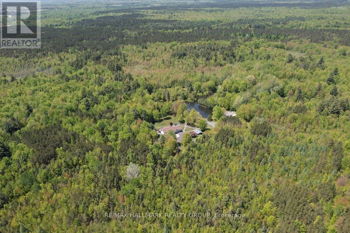 1720 DES PINS ROAD