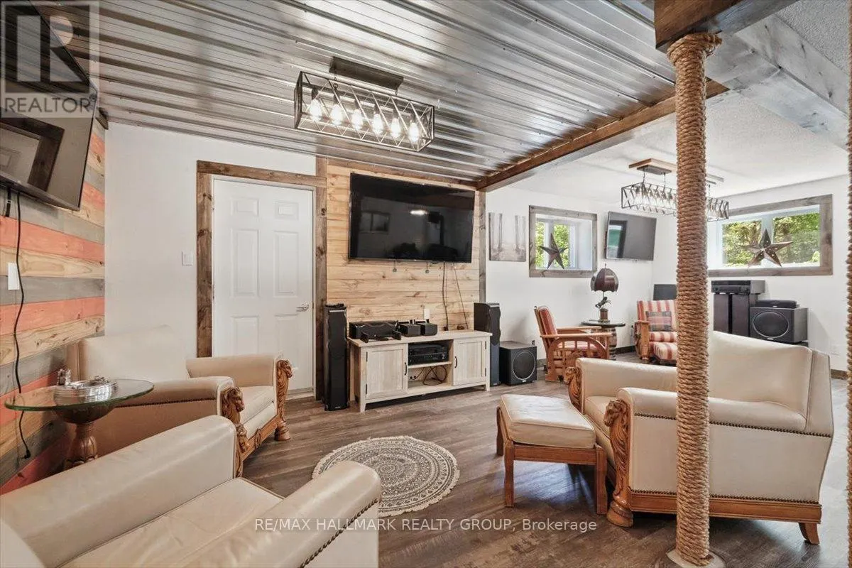 1720 DES PINS ROAD