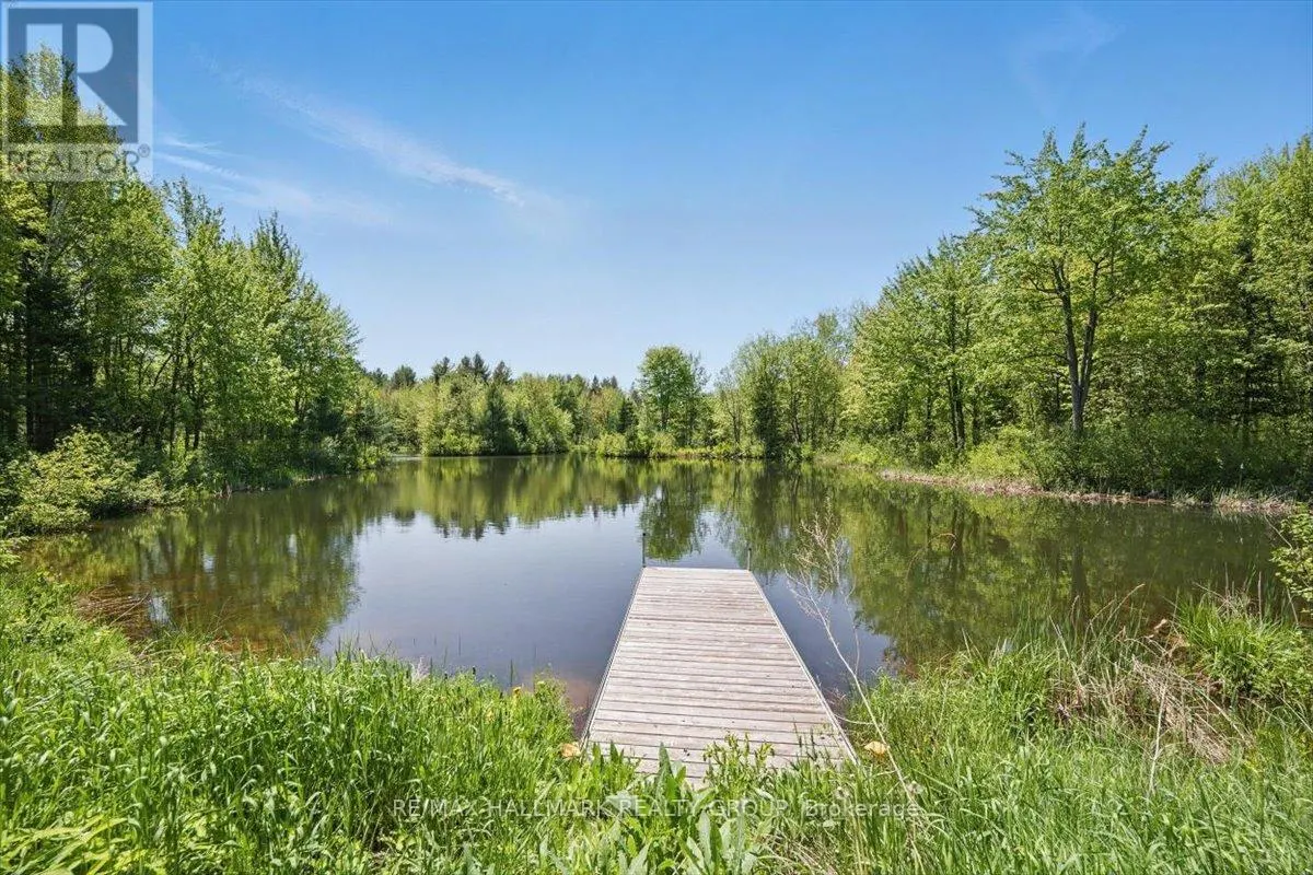 1720 DES PINS ROAD