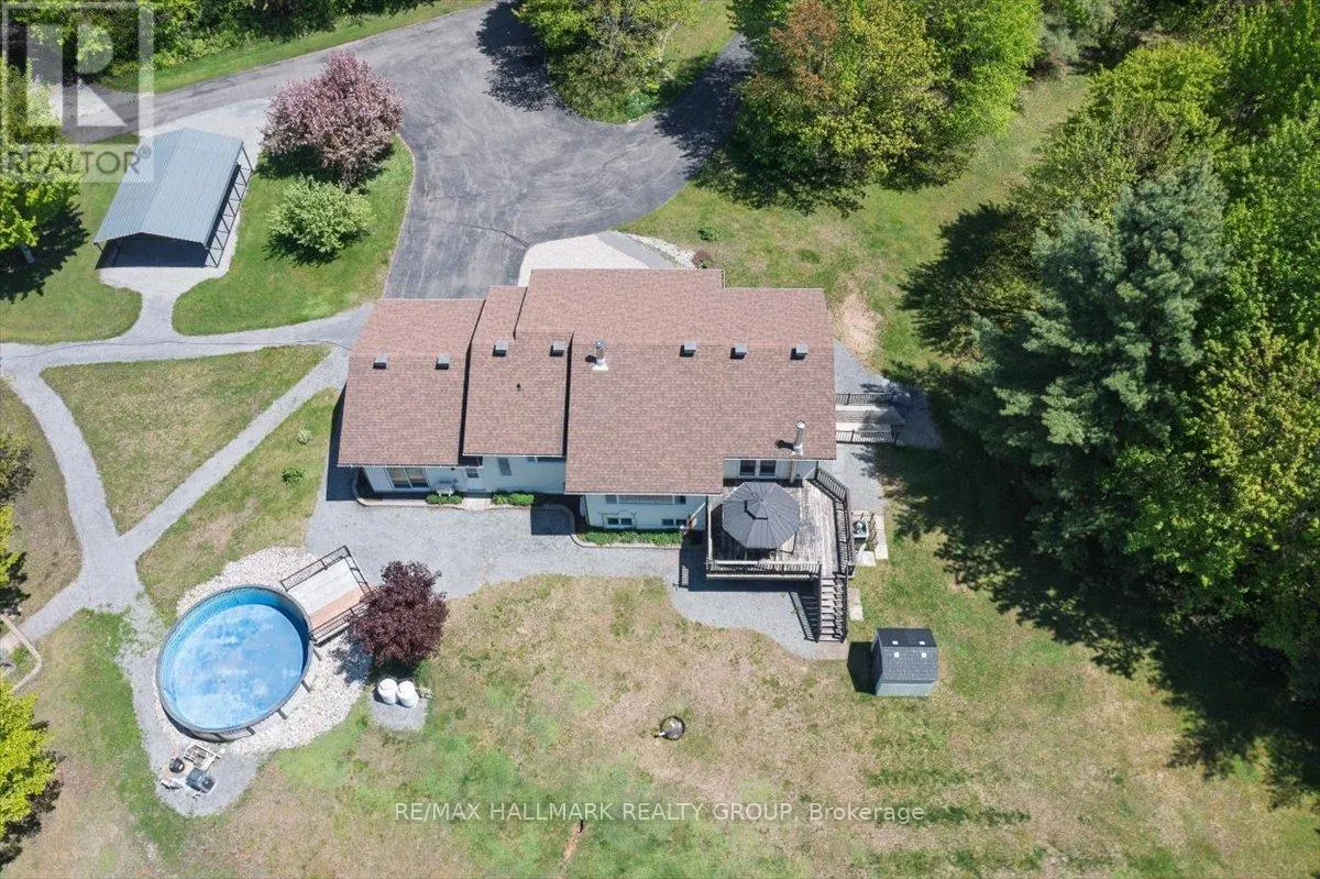 1720 DES PINS ROAD