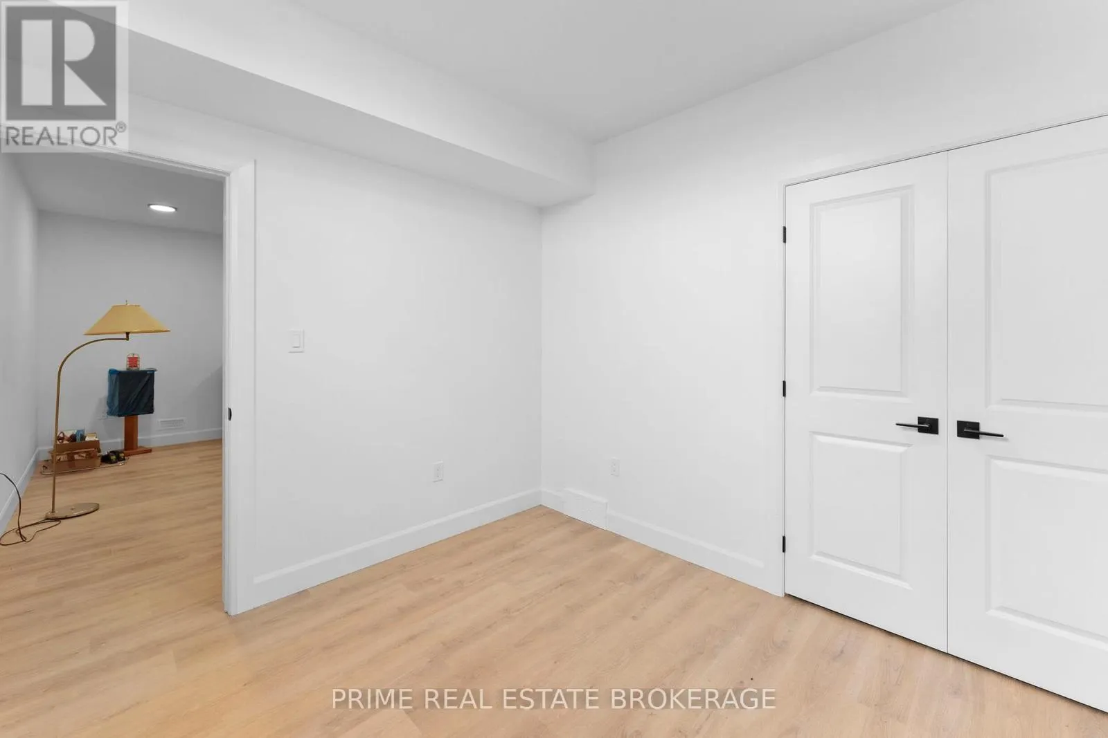 3 - 106 COASTAL CRESCENT, #3