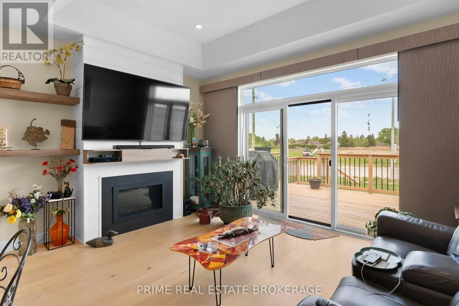 3 - 106 COASTAL CRESCENT, #3