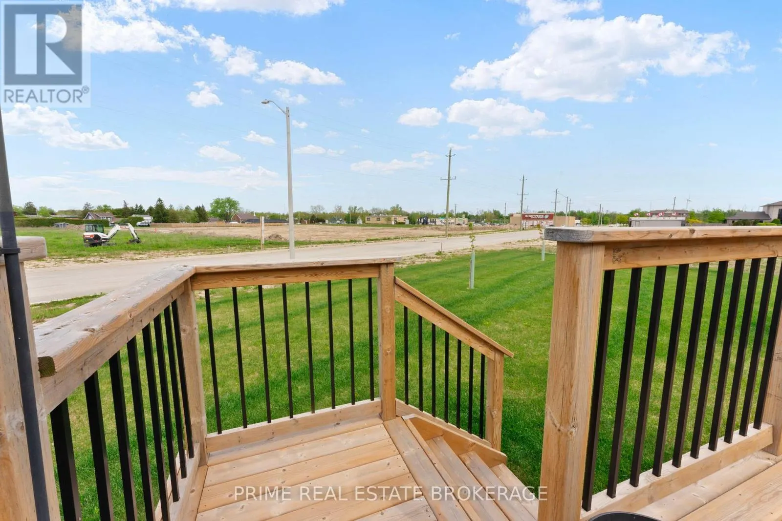 3 - 106 COASTAL CRESCENT, #3