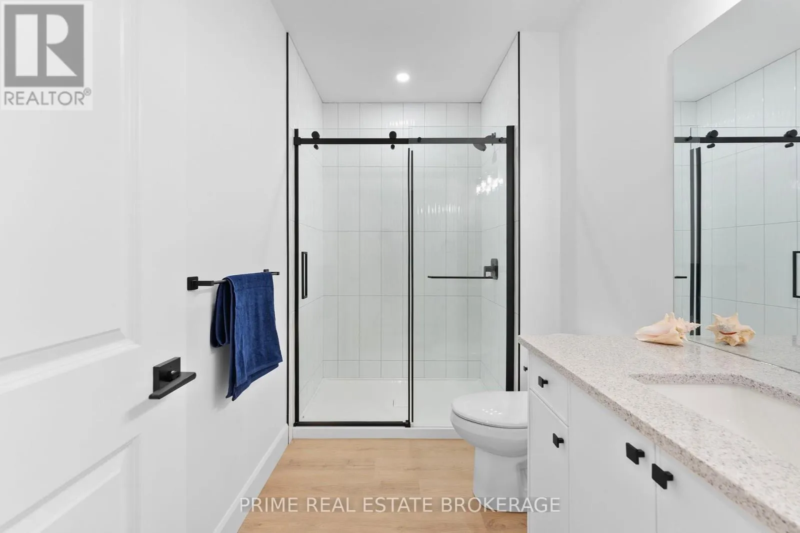 3 - 106 COASTAL CRESCENT, #3