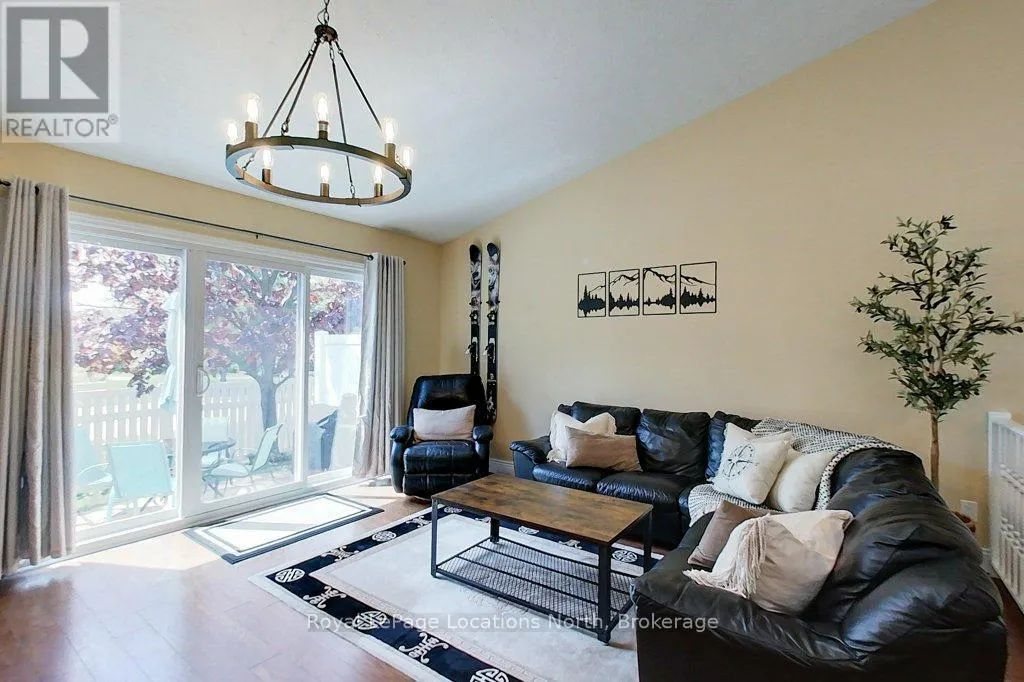 11 - 83 VICTORIA STREET, #11
