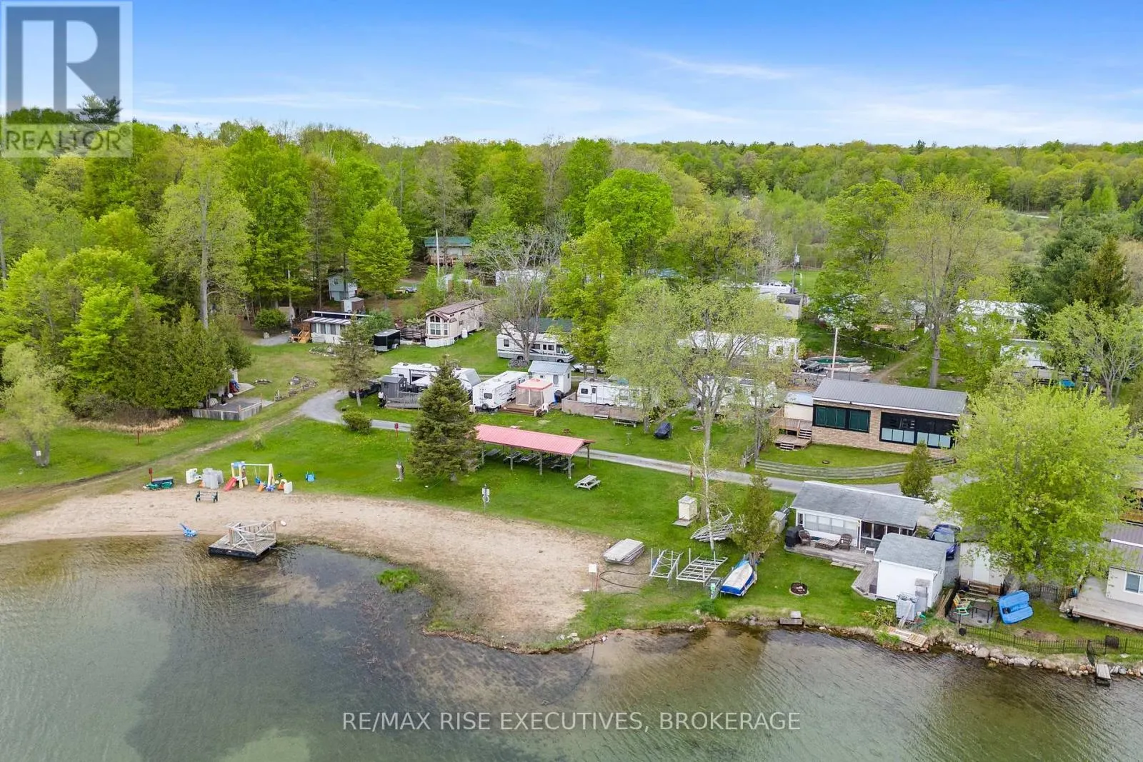 13 - 9 GLENFORD LANE, #13