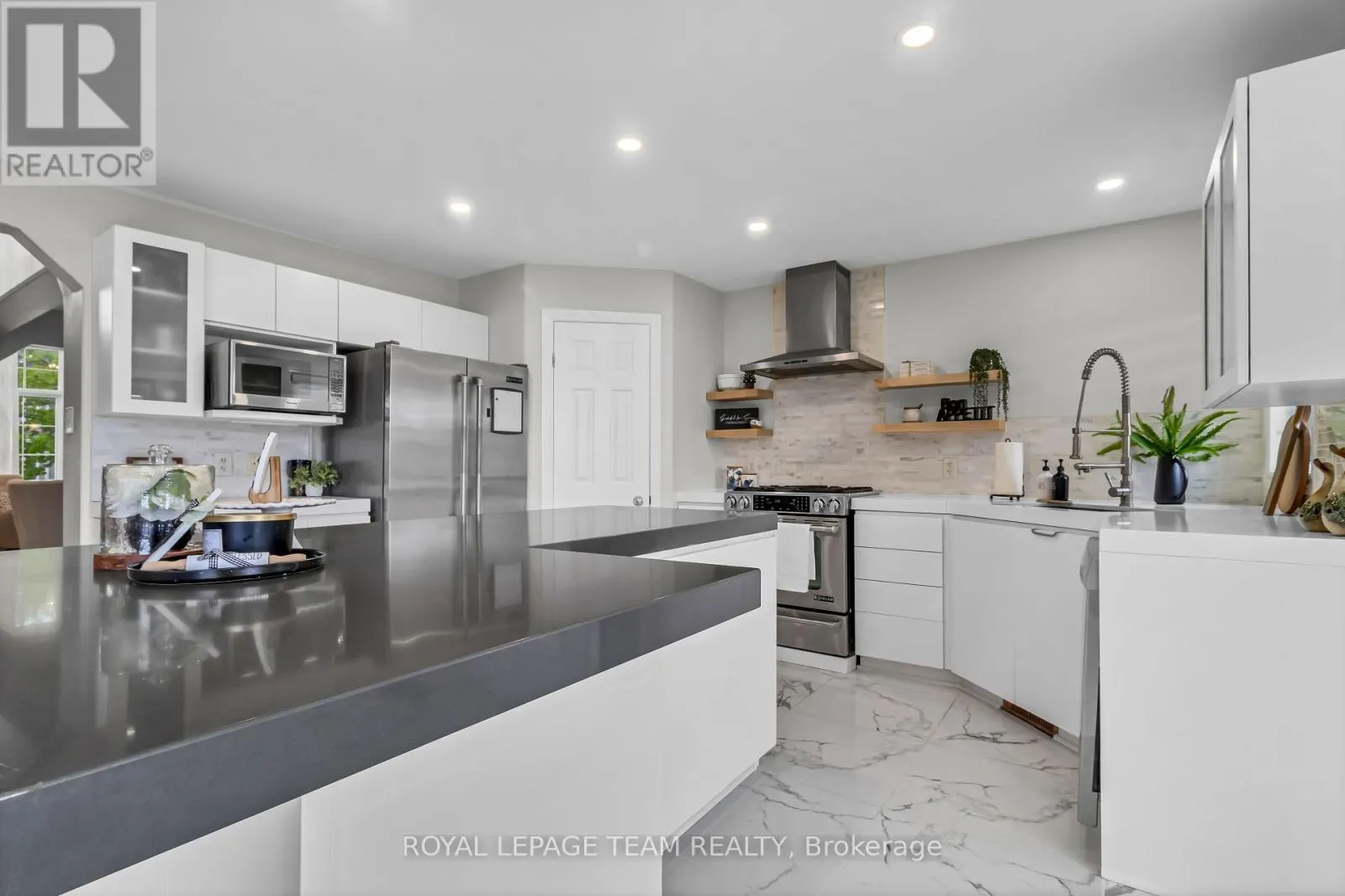 3728 MOUNTAIN MEADOWS CRESCENT