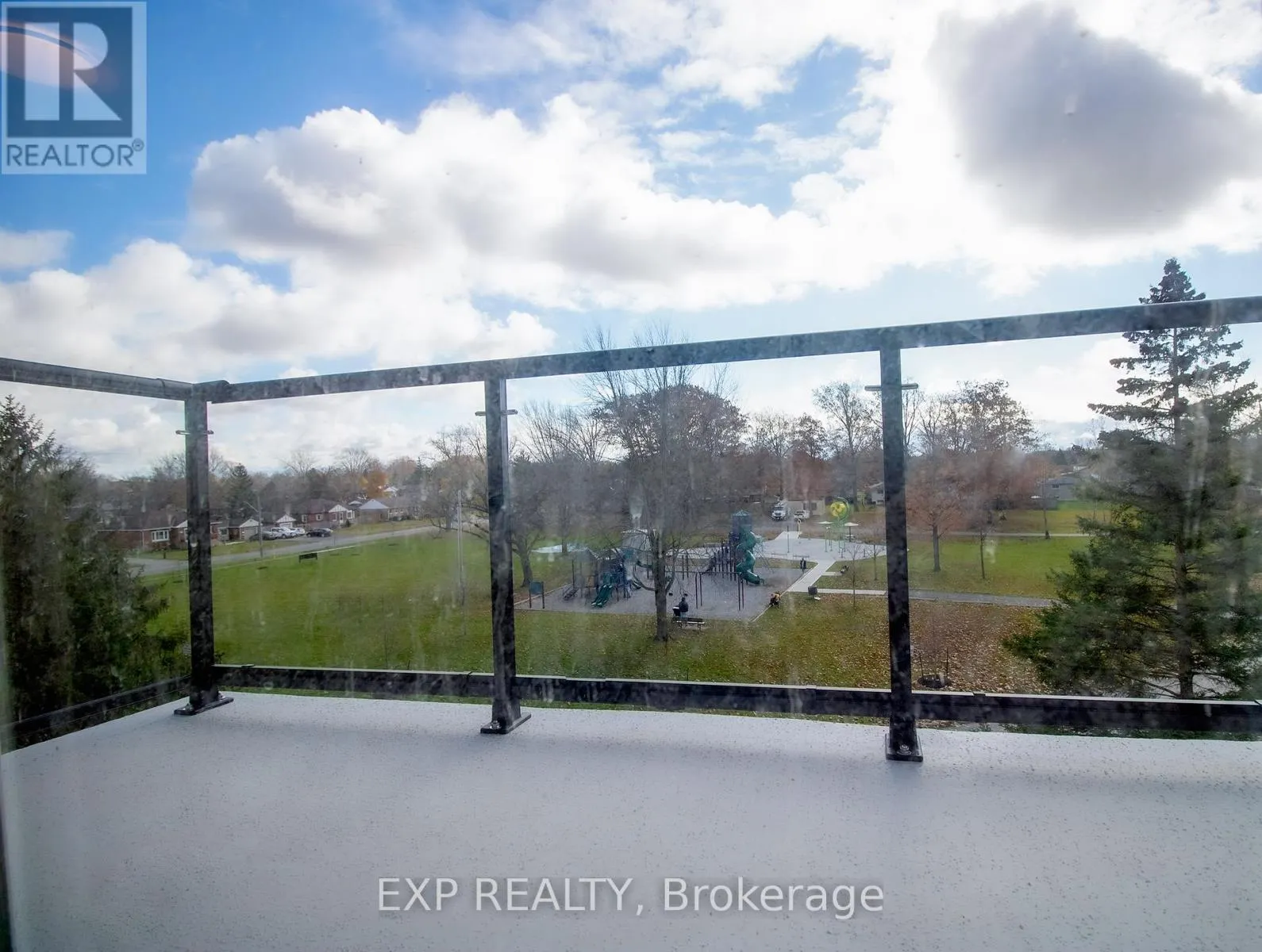 211 - 579 CLARE AVENUE