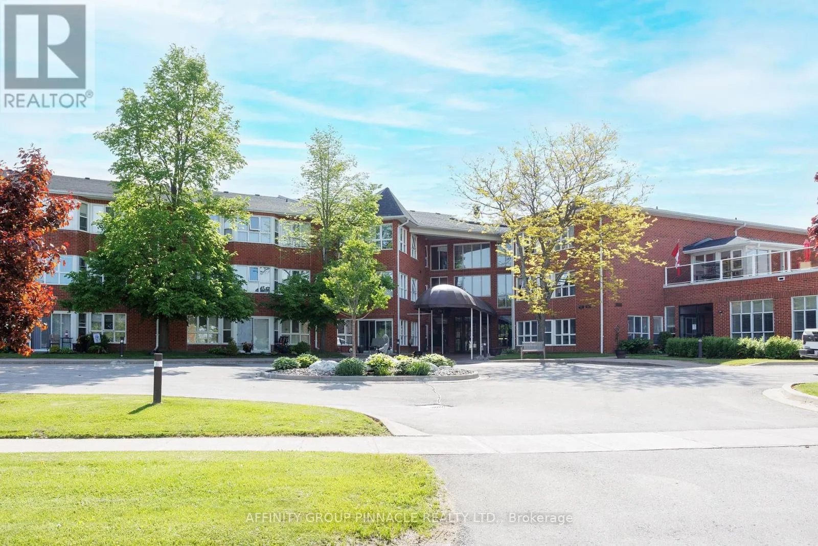 203 - 4 HERITAGE WAY, #203