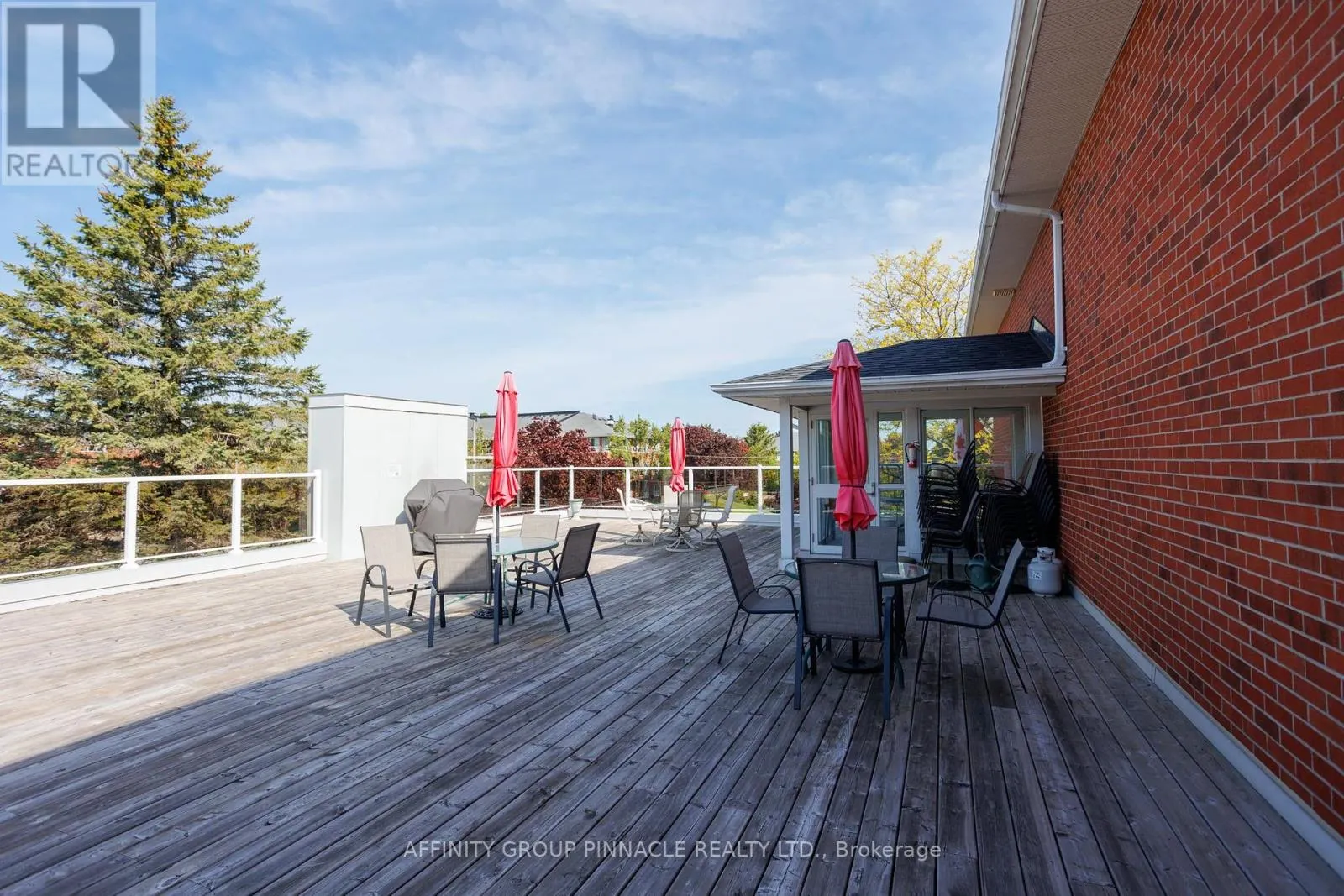 203 - 4 HERITAGE WAY, #203