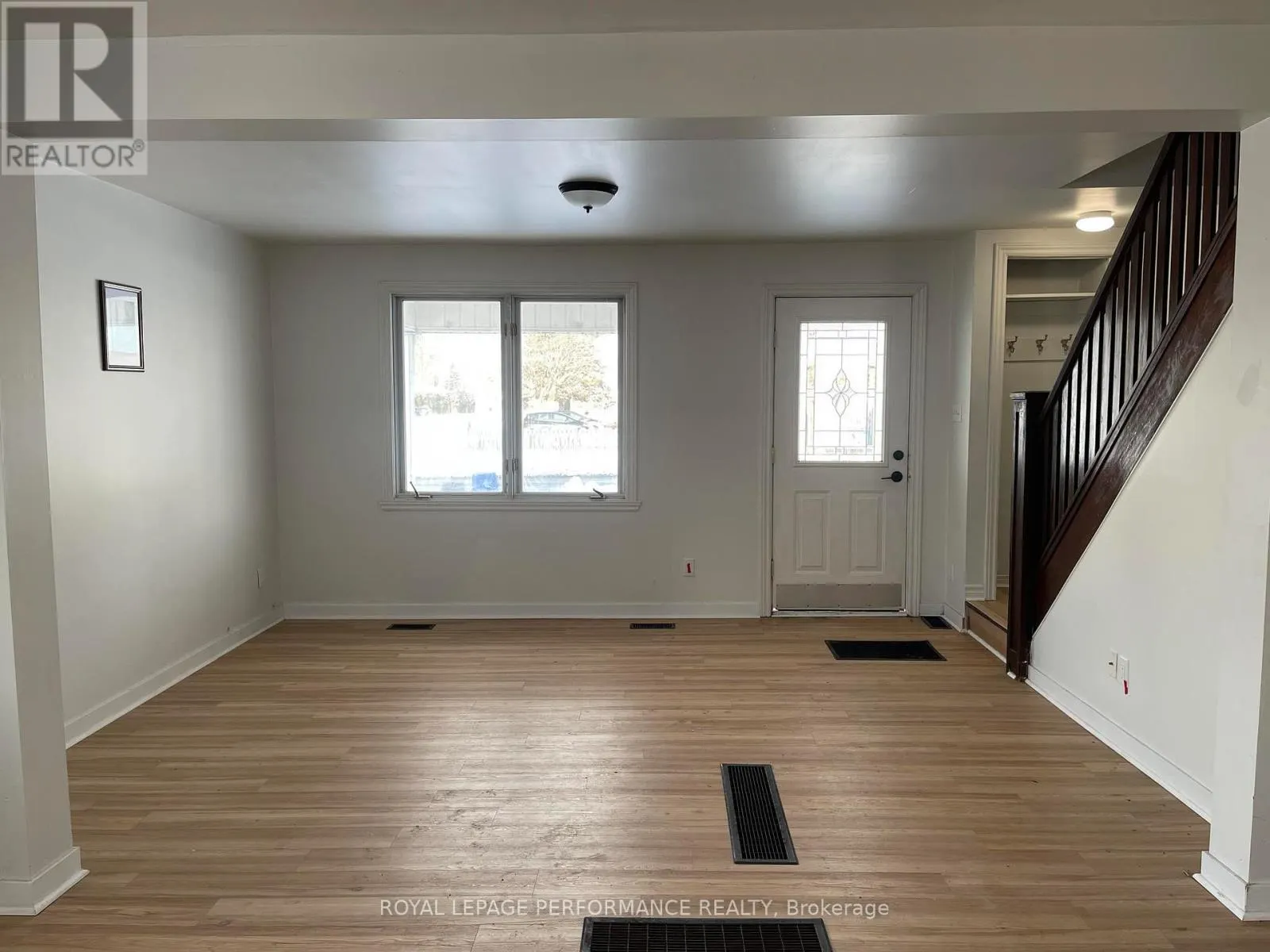 110-110A ELEVENTH STREET E