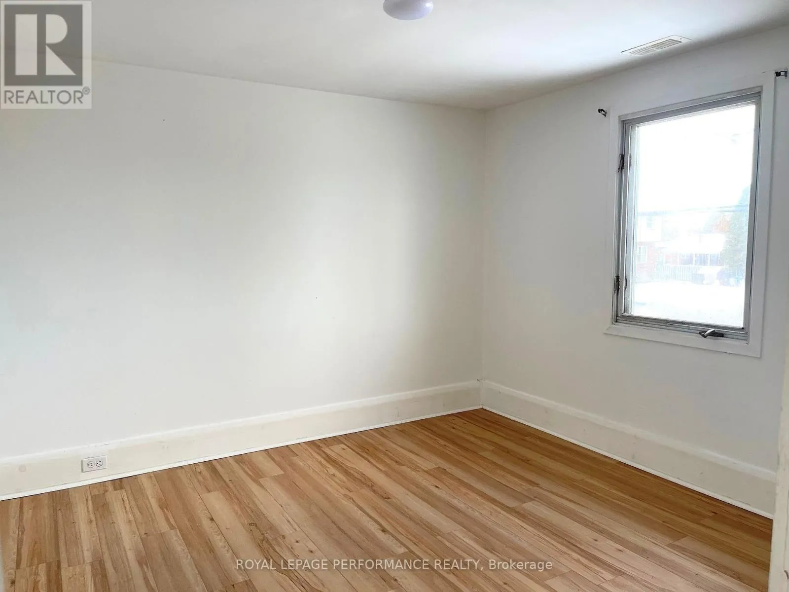 110-110A ELEVENTH STREET E