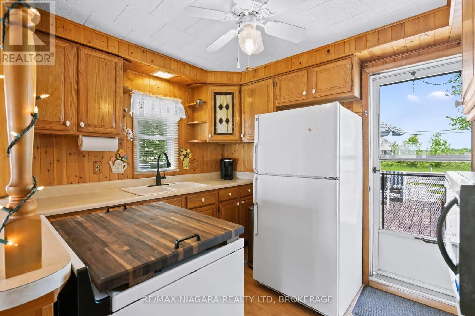 12807-12815 LAKESHORE ROAD