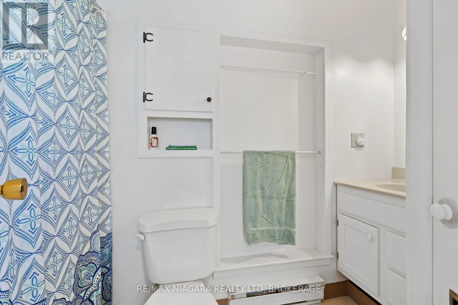 12807-12815 LAKESHORE ROAD