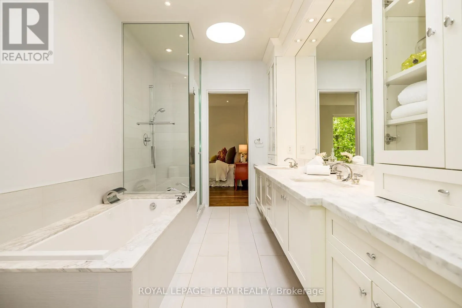 14 KANATA ROCKERIES PRIVATE