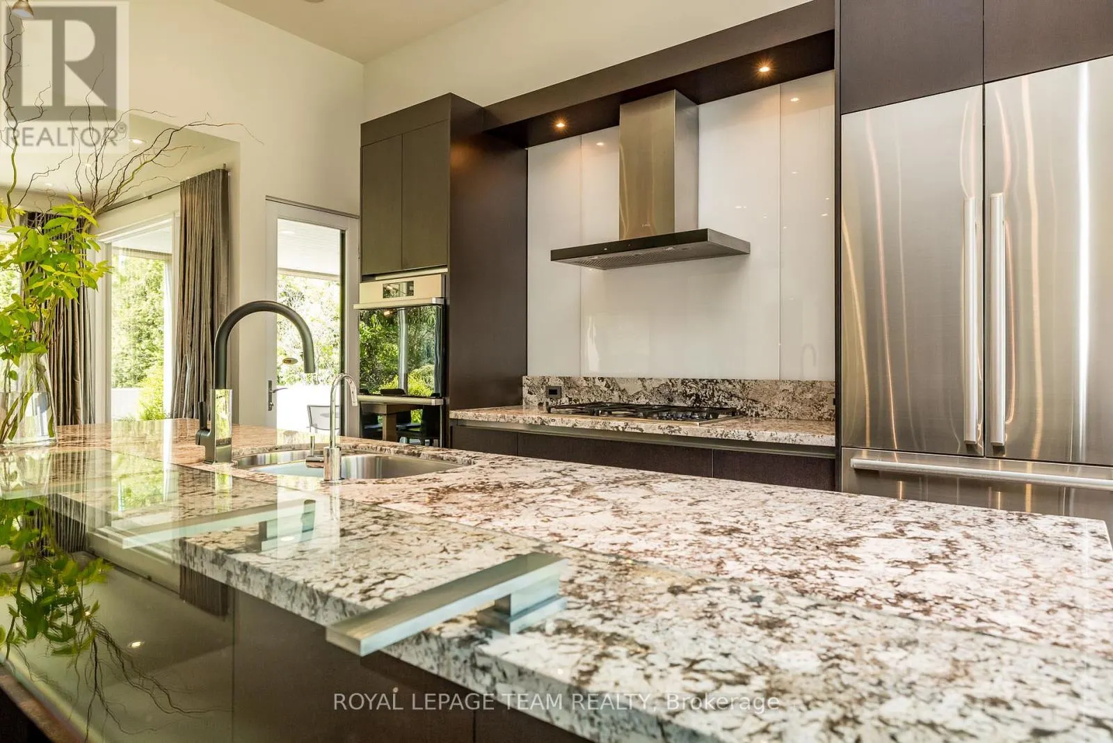 14 KANATA ROCKERIES PRIVATE