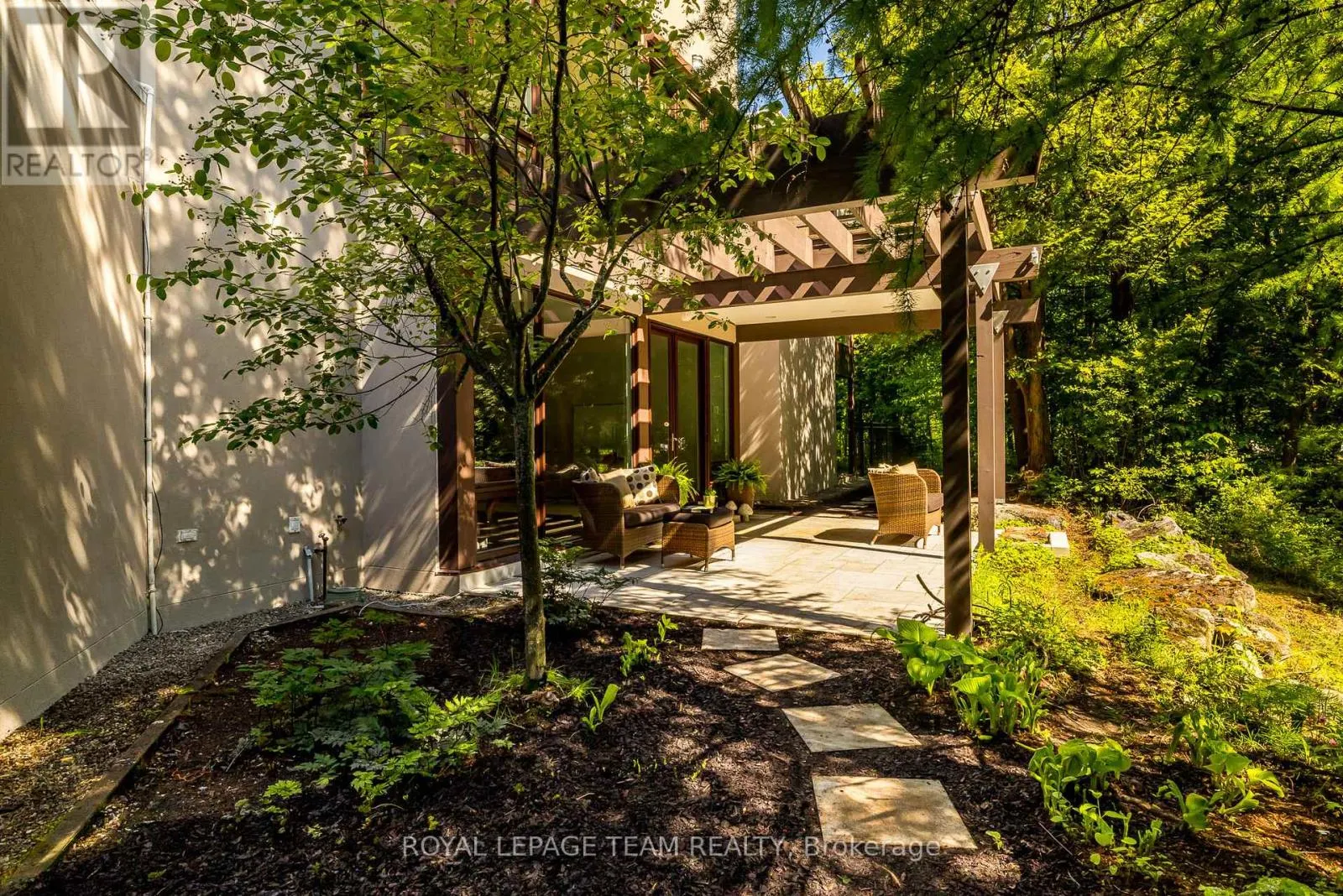 14 KANATA ROCKERIES PRIVATE