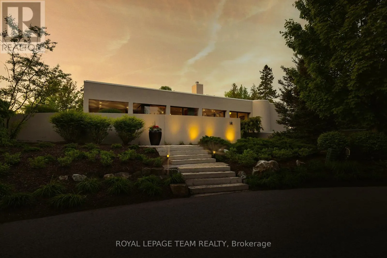 14 KANATA ROCKERIES PRIVATE