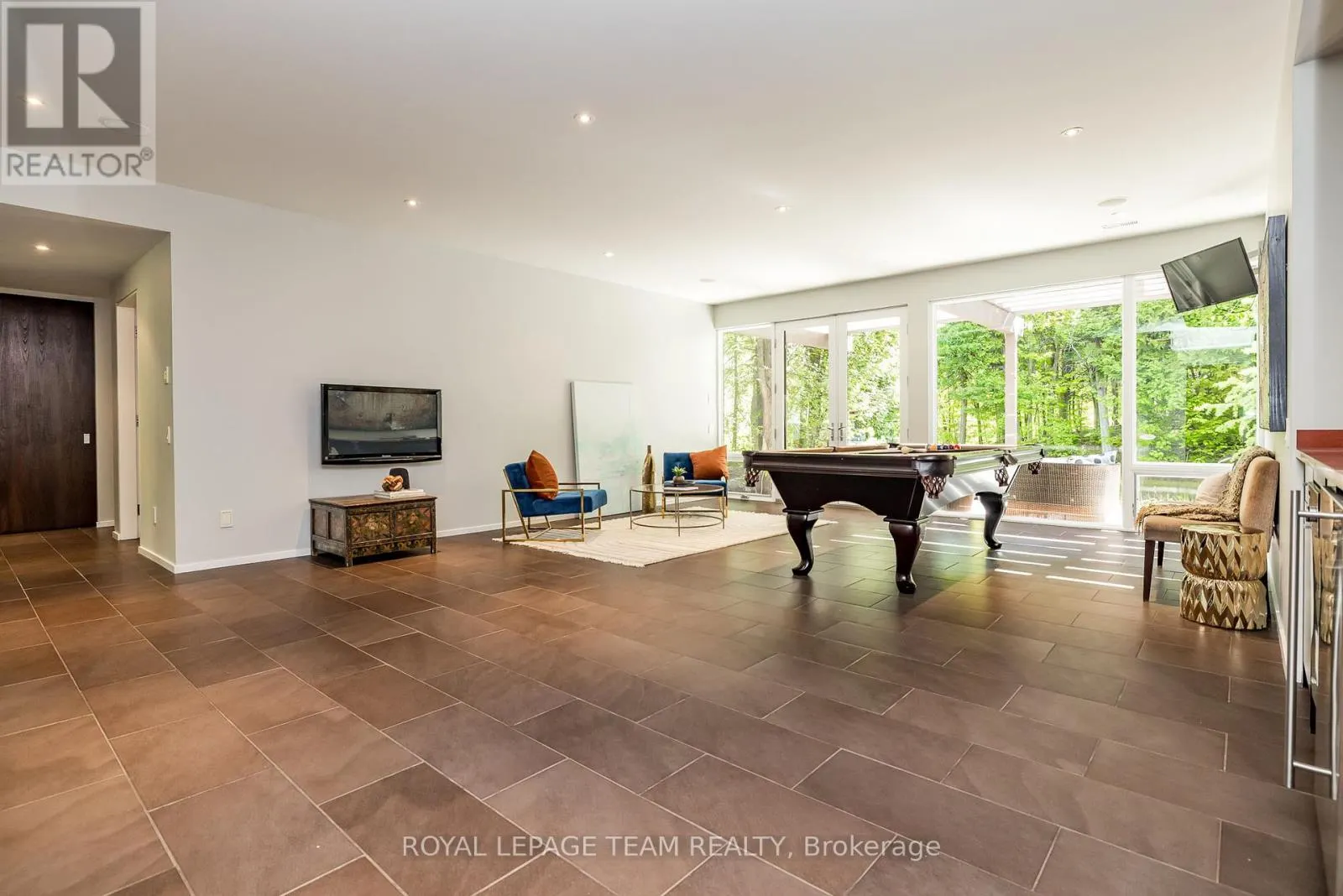 14 KANATA ROCKERIES PRIVATE