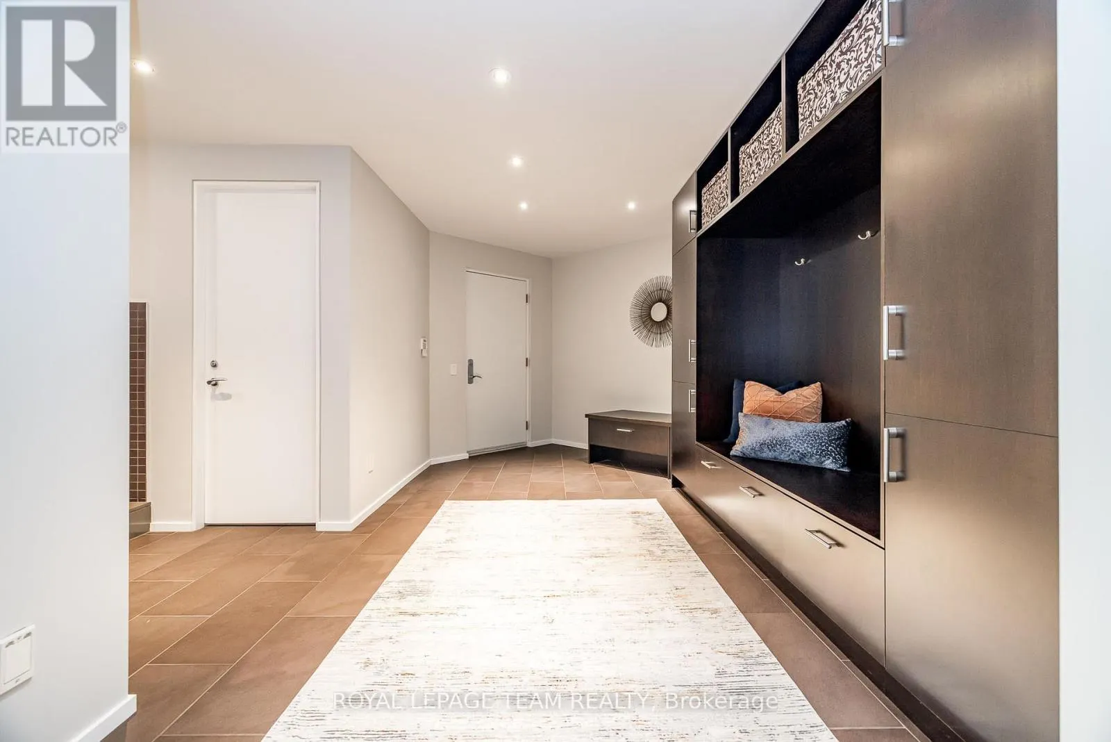 14 KANATA ROCKERIES PRIVATE