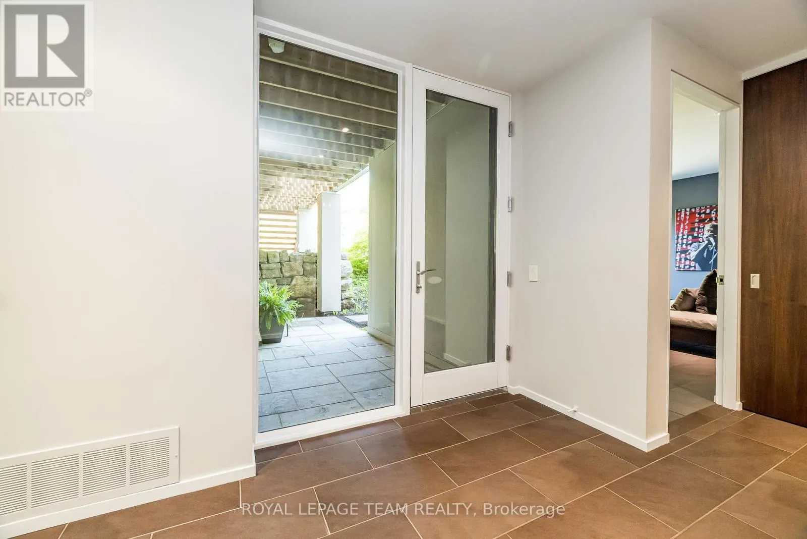14 KANATA ROCKERIES PRIVATE