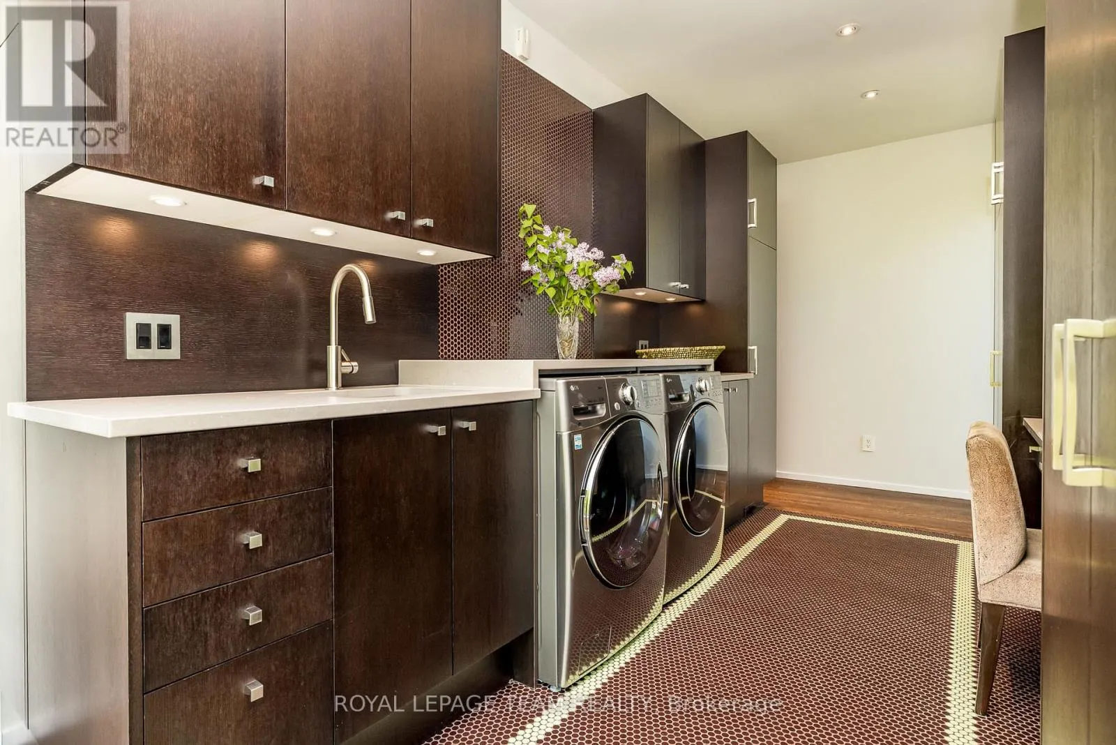 14 KANATA ROCKERIES PRIVATE