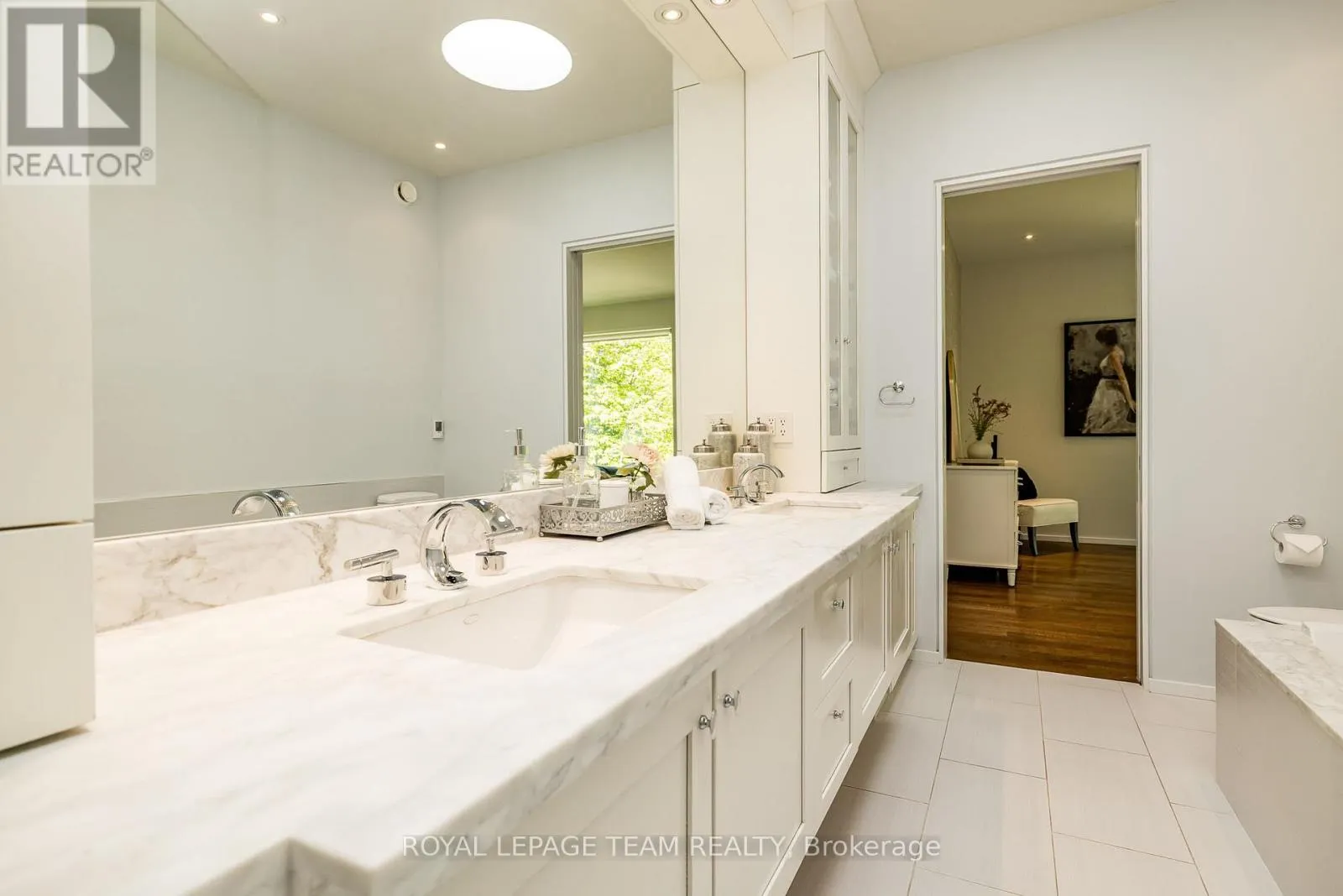 14 KANATA ROCKERIES PRIVATE