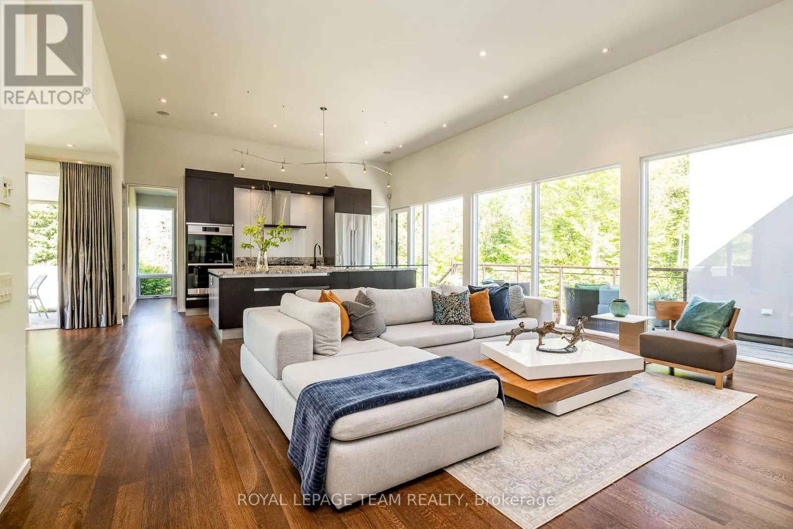 14 KANATA ROCKERIES PRIVATE