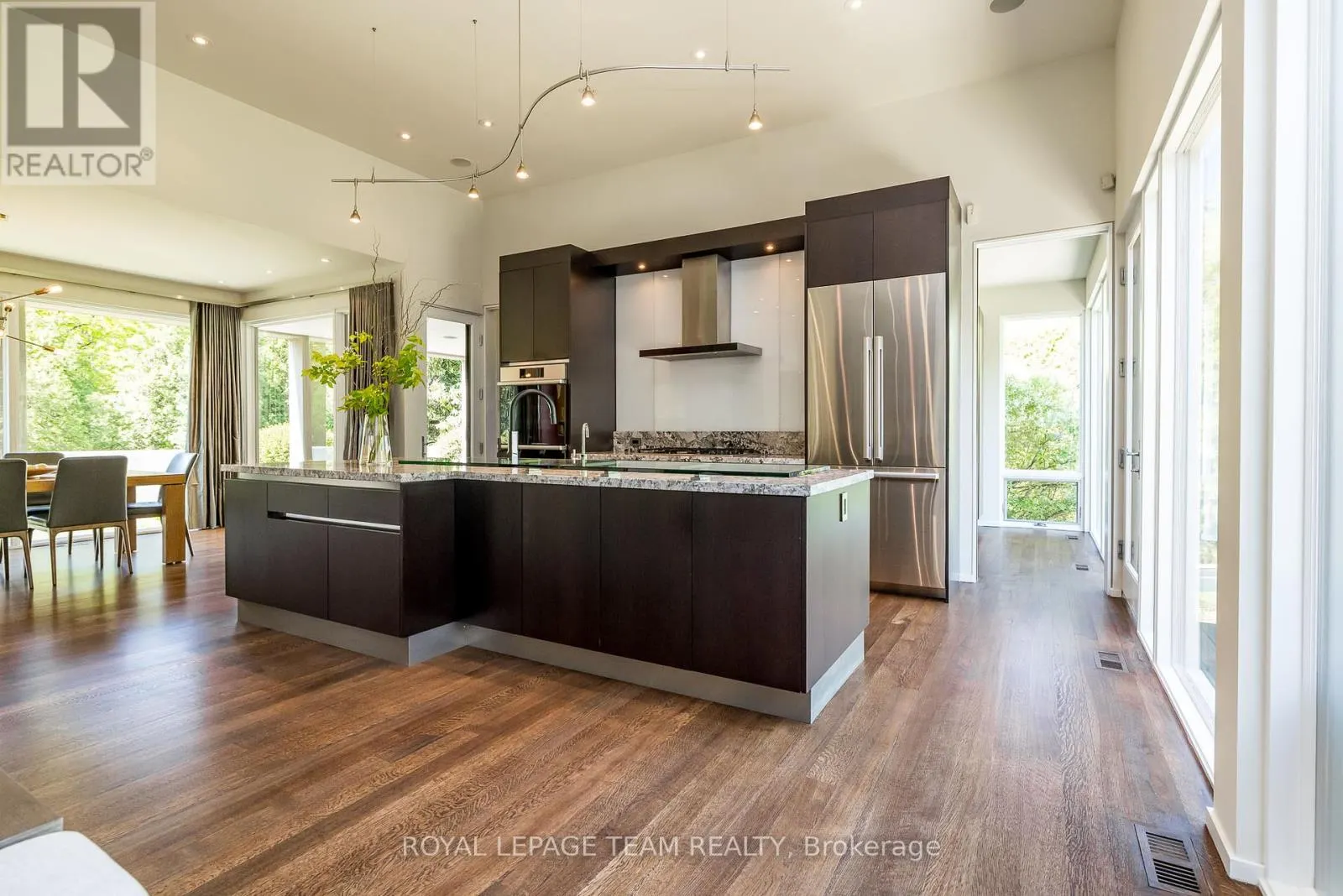 14 KANATA ROCKERIES PRIVATE