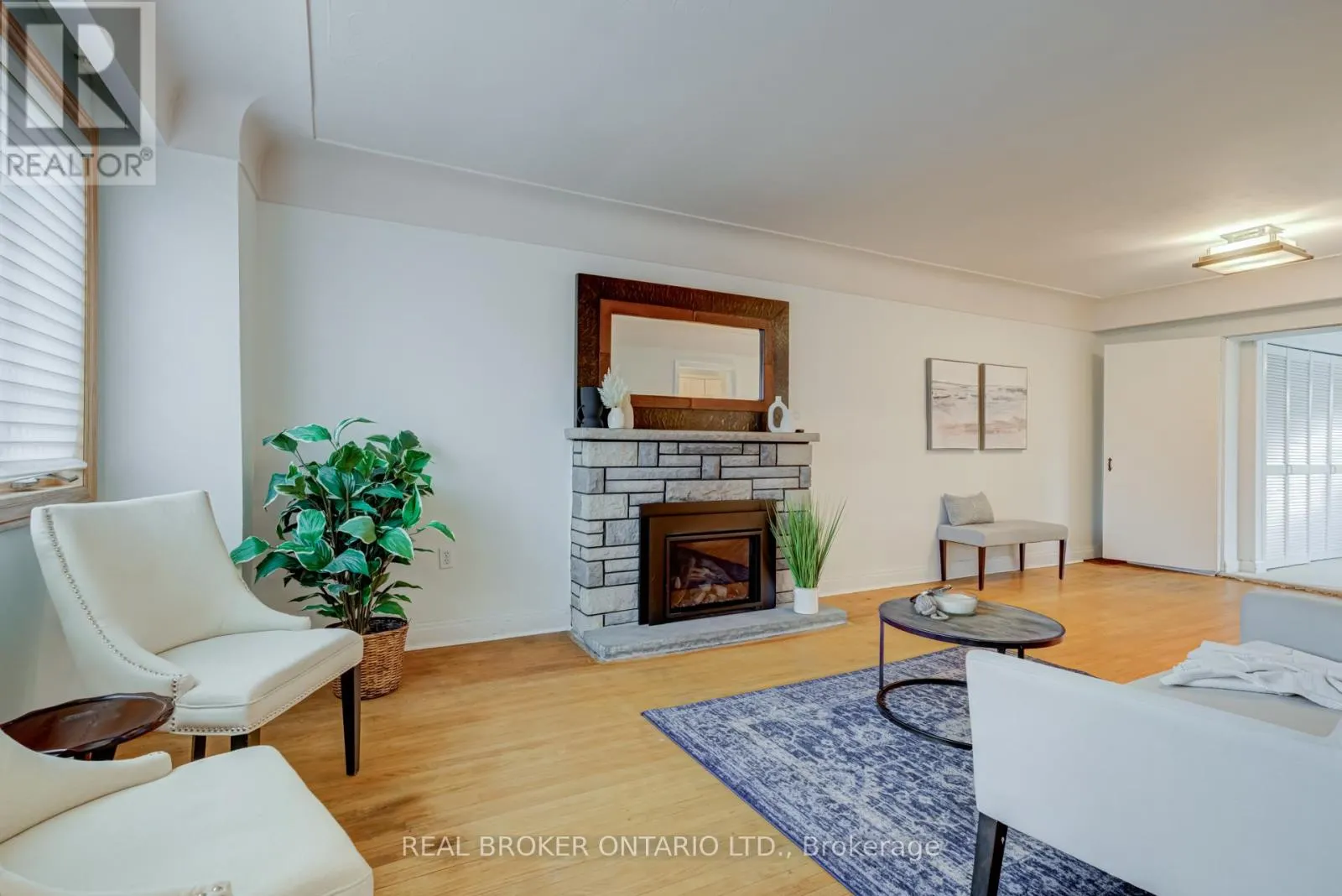 21 GAILMONT DRIVE