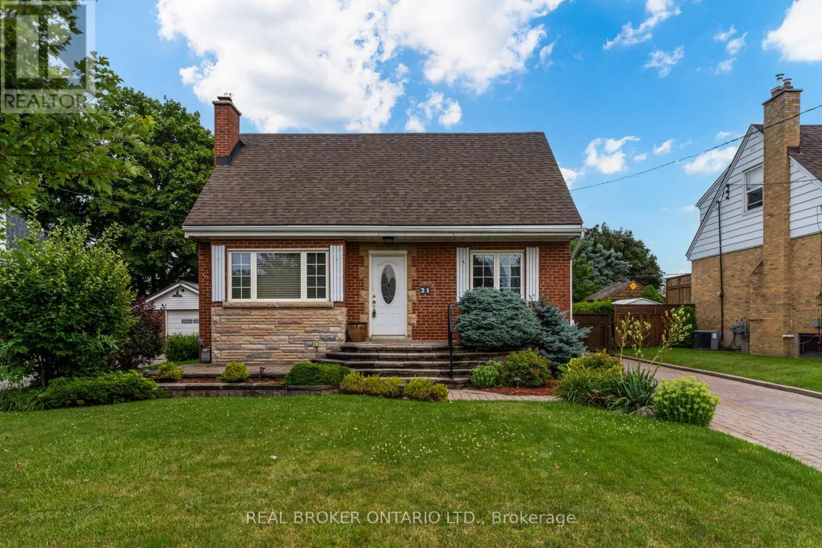 21 GAILMONT DRIVE
