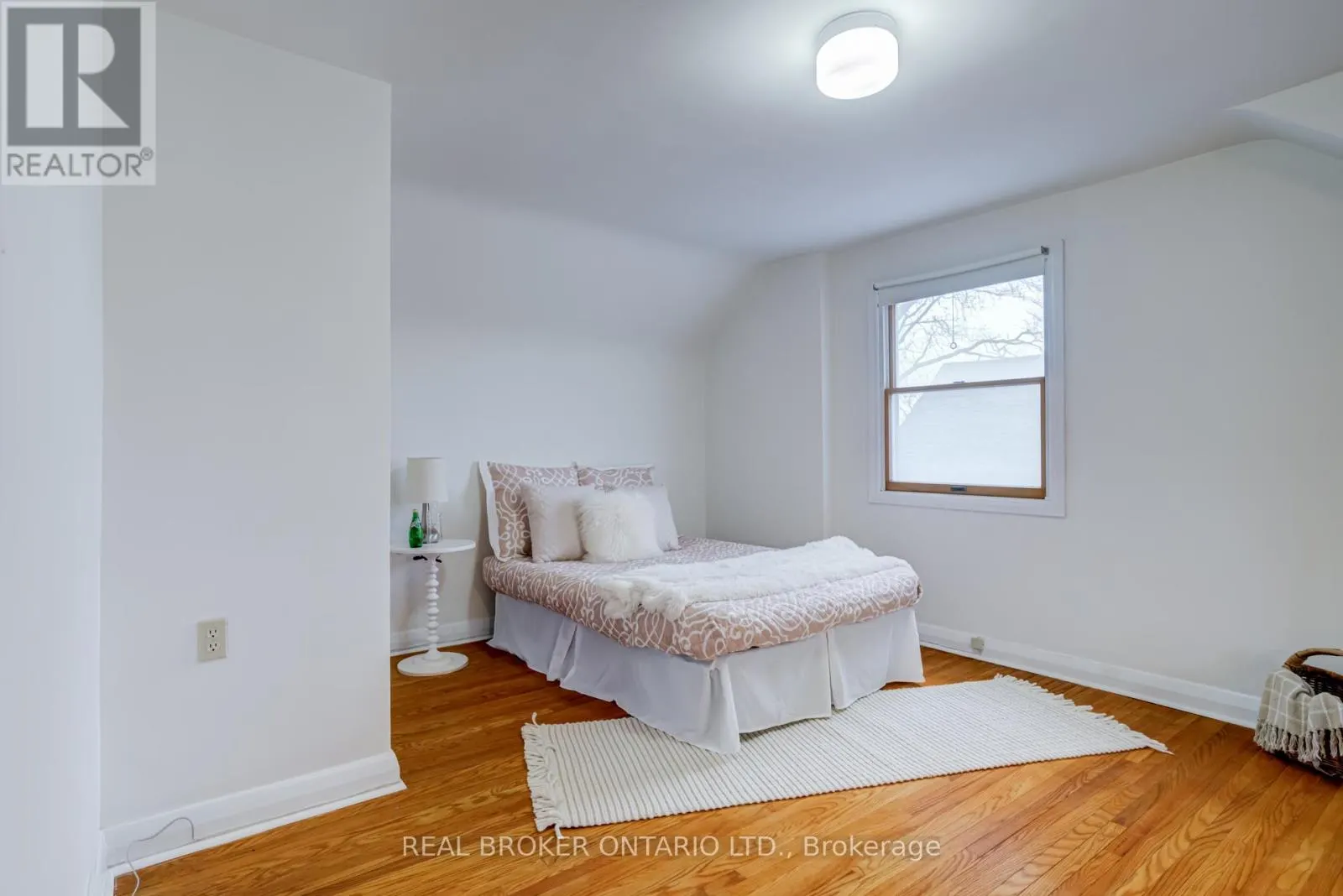 21 GAILMONT DRIVE