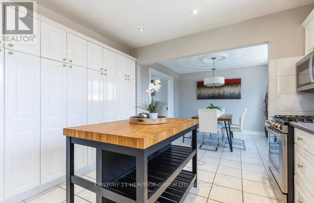 66 SEATON PLACE DRIVE