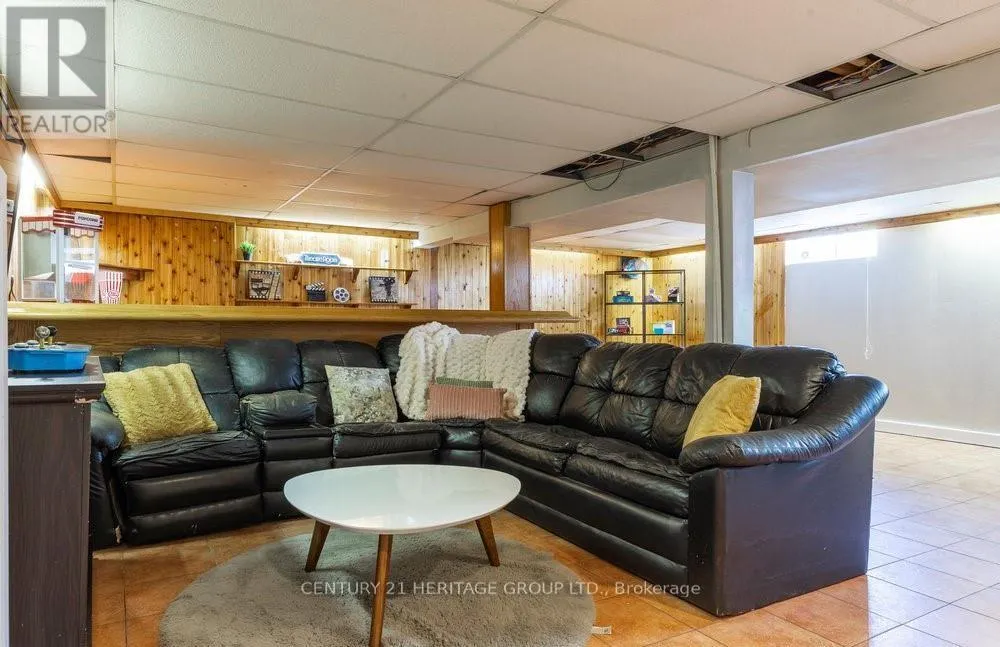 66 SEATON PLACE DRIVE