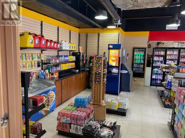 80 DUNDAS STREET E