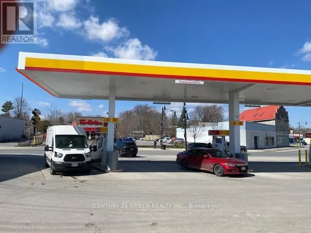 80 DUNDAS STREET E