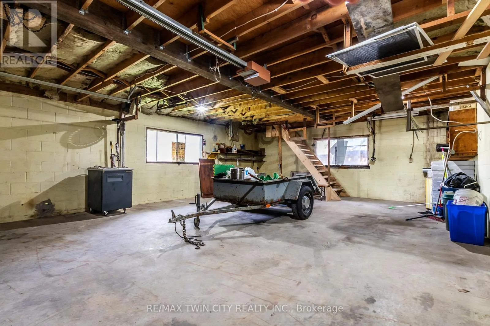 413 CARSON DRIVE