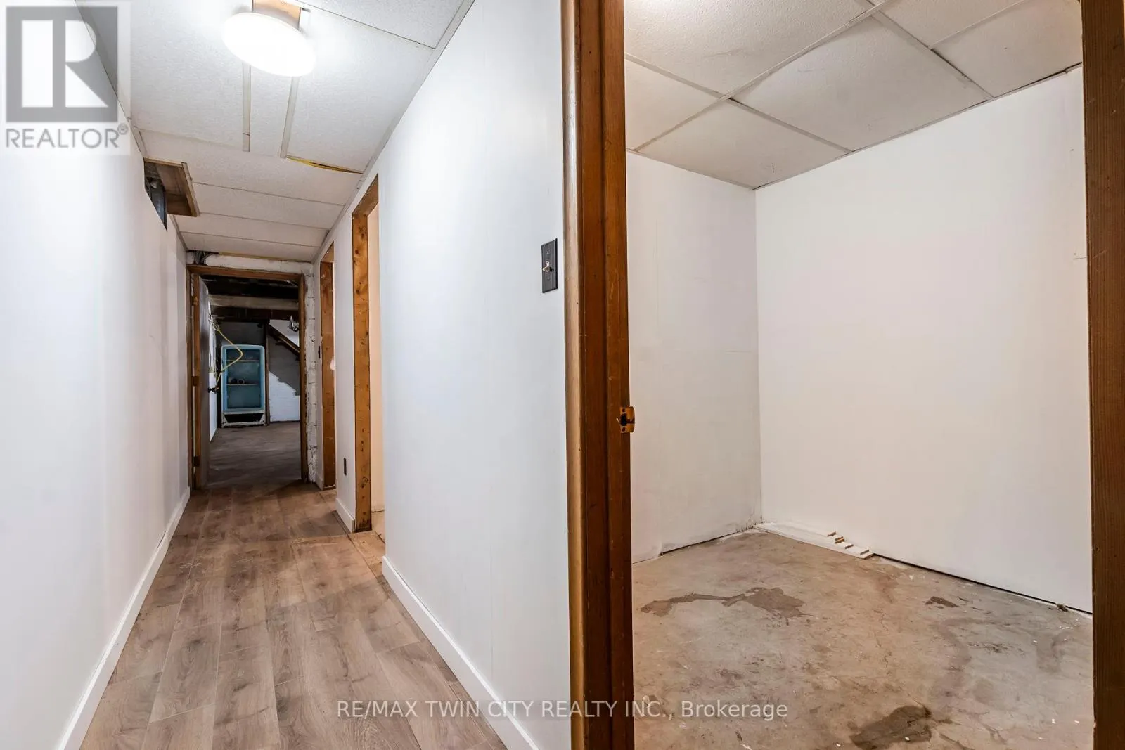 413 CARSON DRIVE