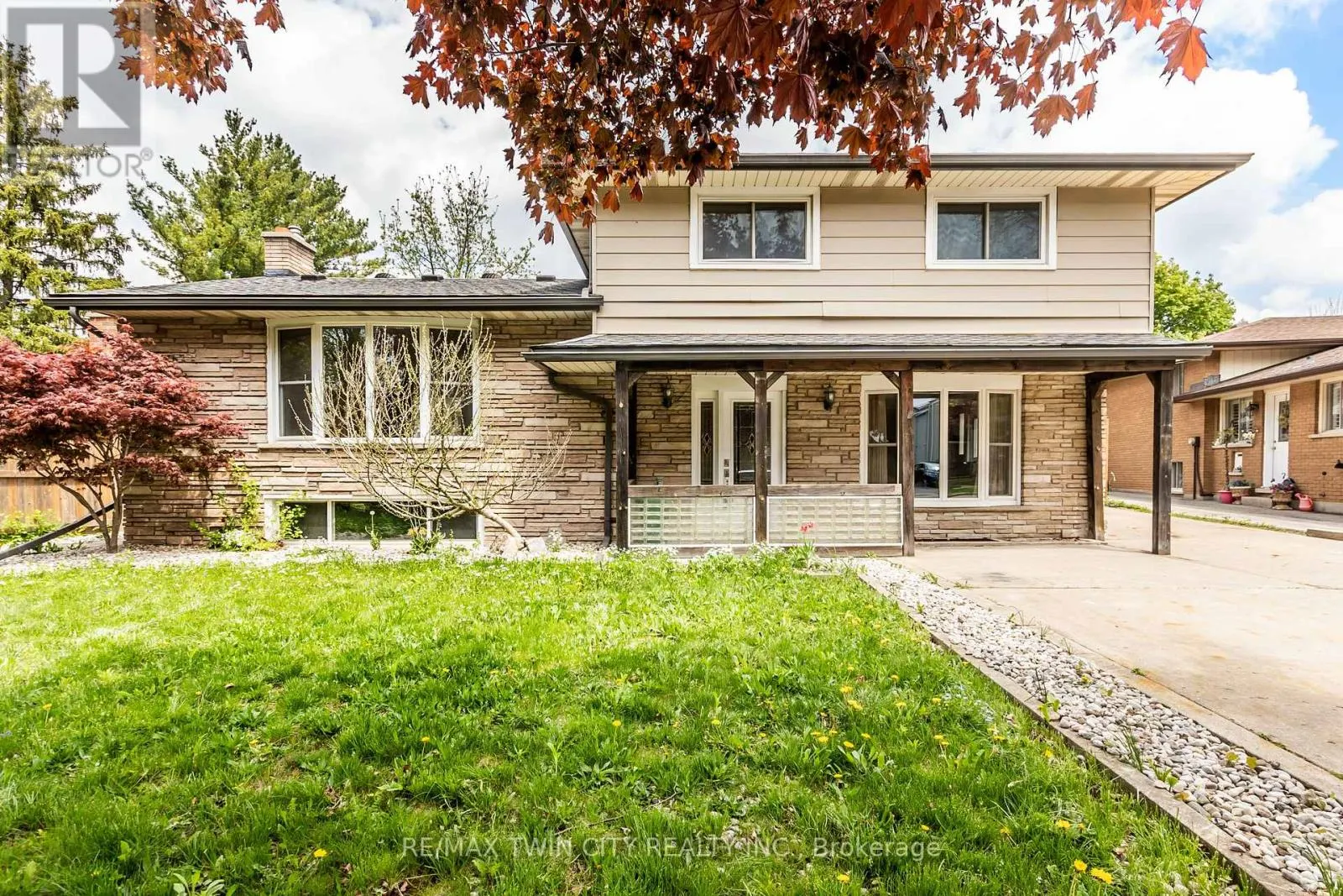 413 CARSON DRIVE