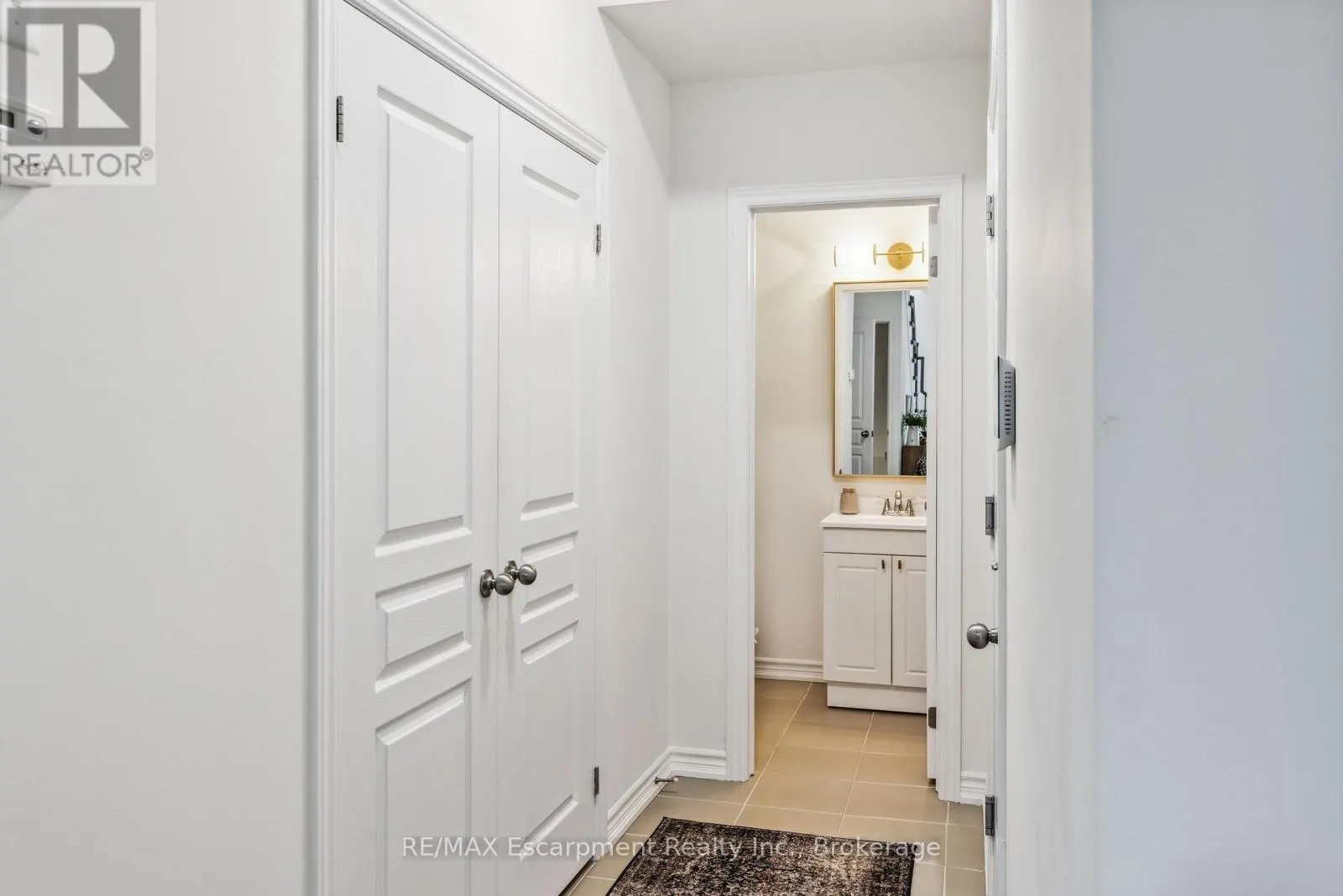 31 - 54 NISBET BOULEVARD, #31