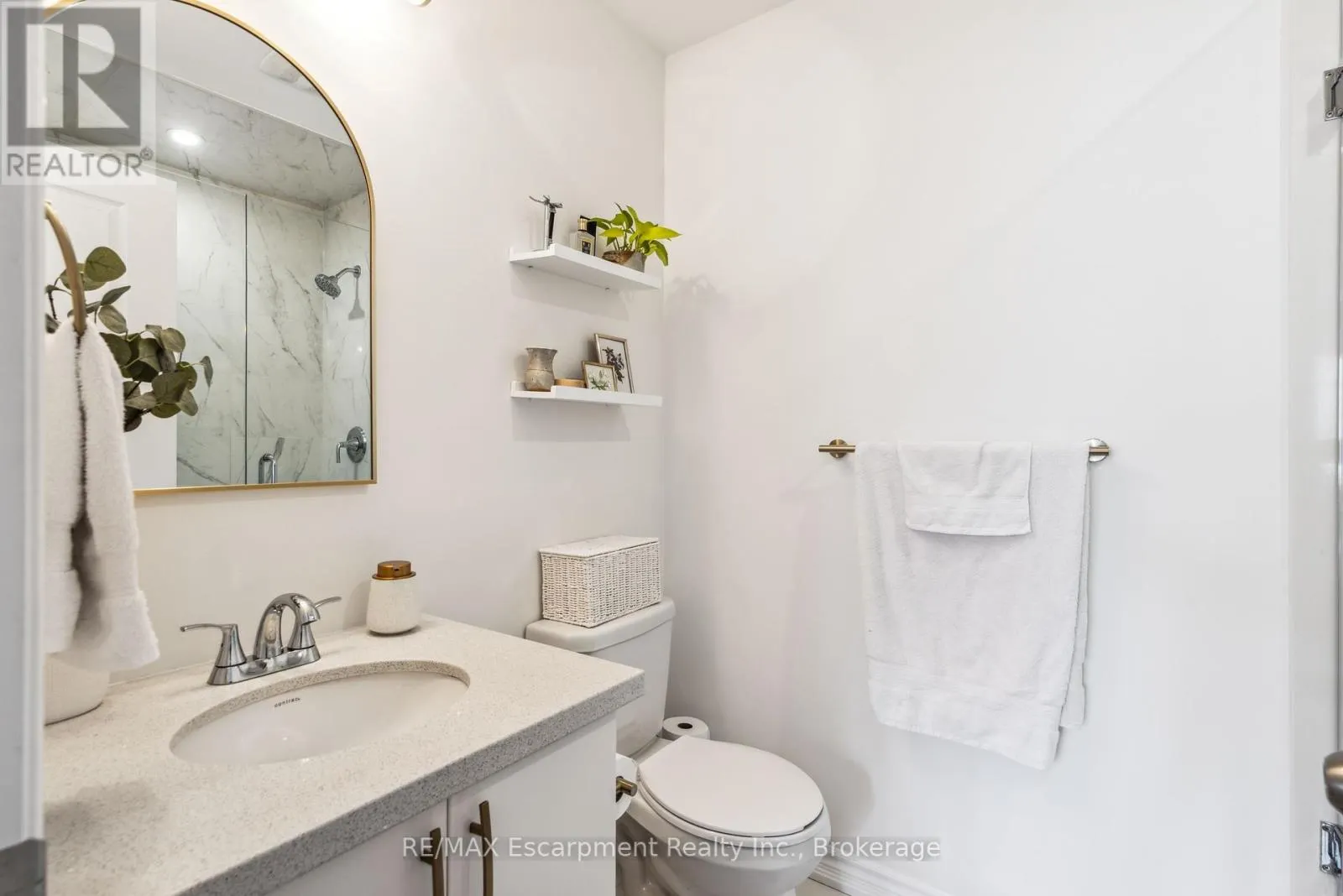 31 - 54 NISBET BOULEVARD, #31
