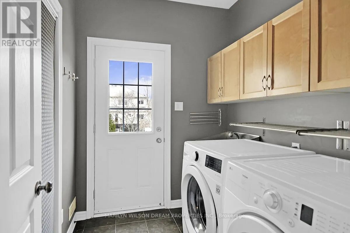 652 NETLEY CIRCLE