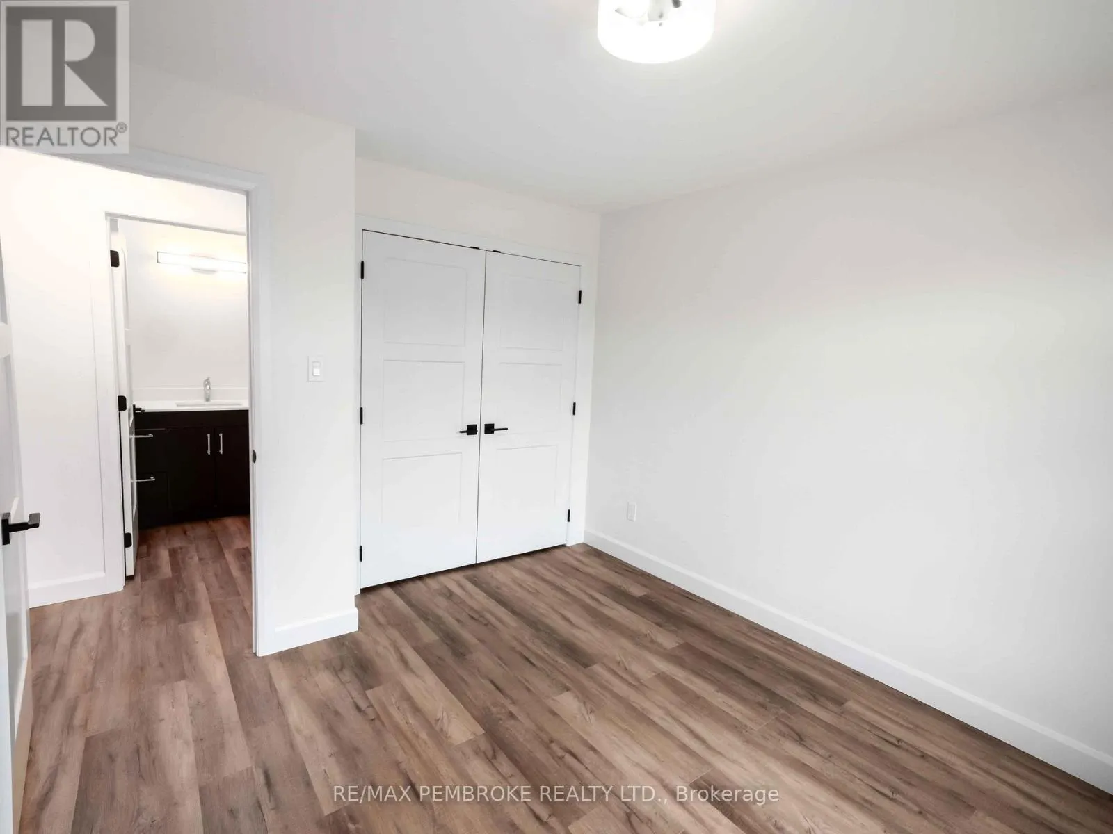 13 NORTHBROOK STREET